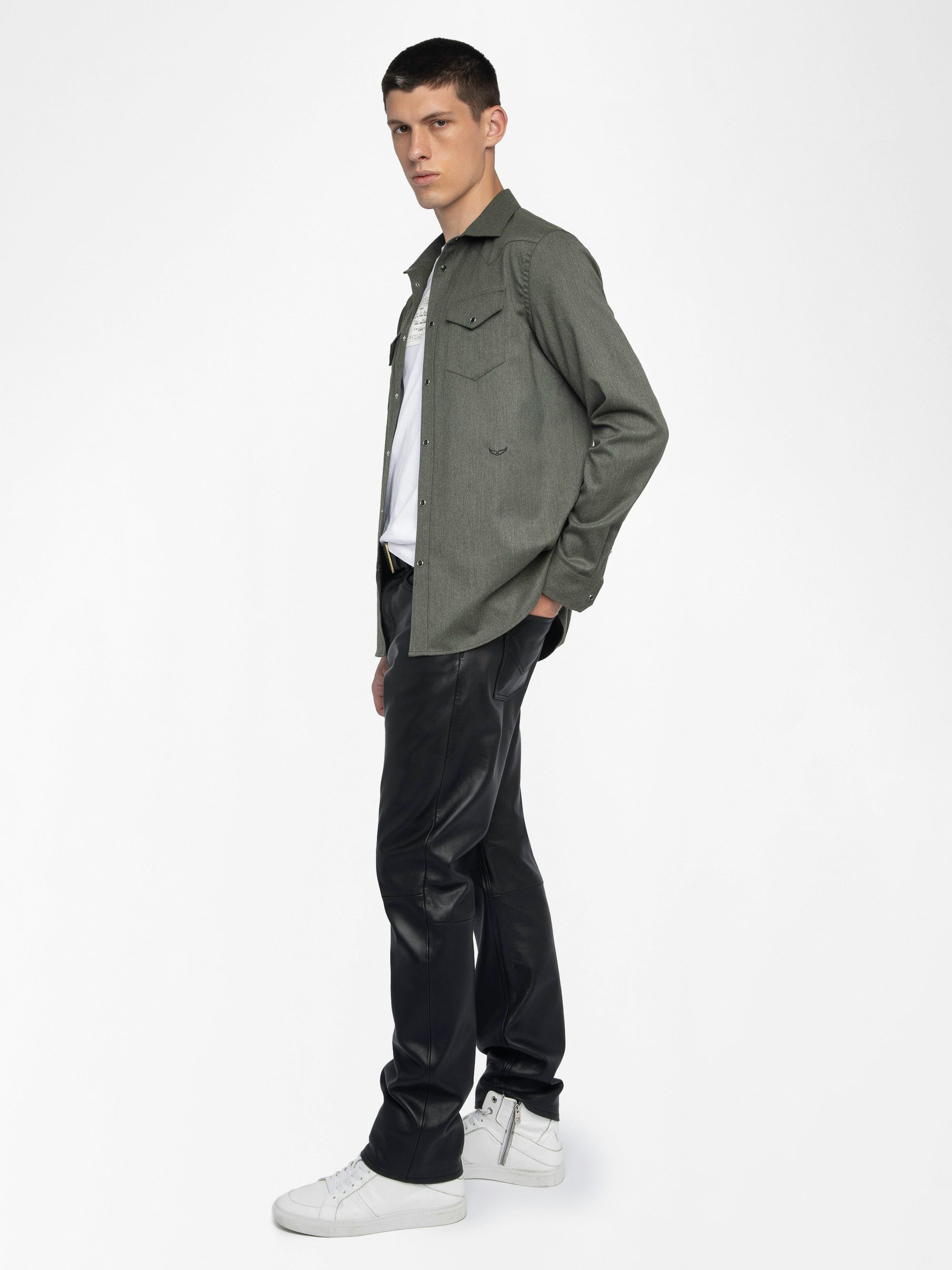 Saby Shirt - Lightweight shirt with flap pockets, featuring wing embroidery, western-inspired details, long sleeves and button closure.